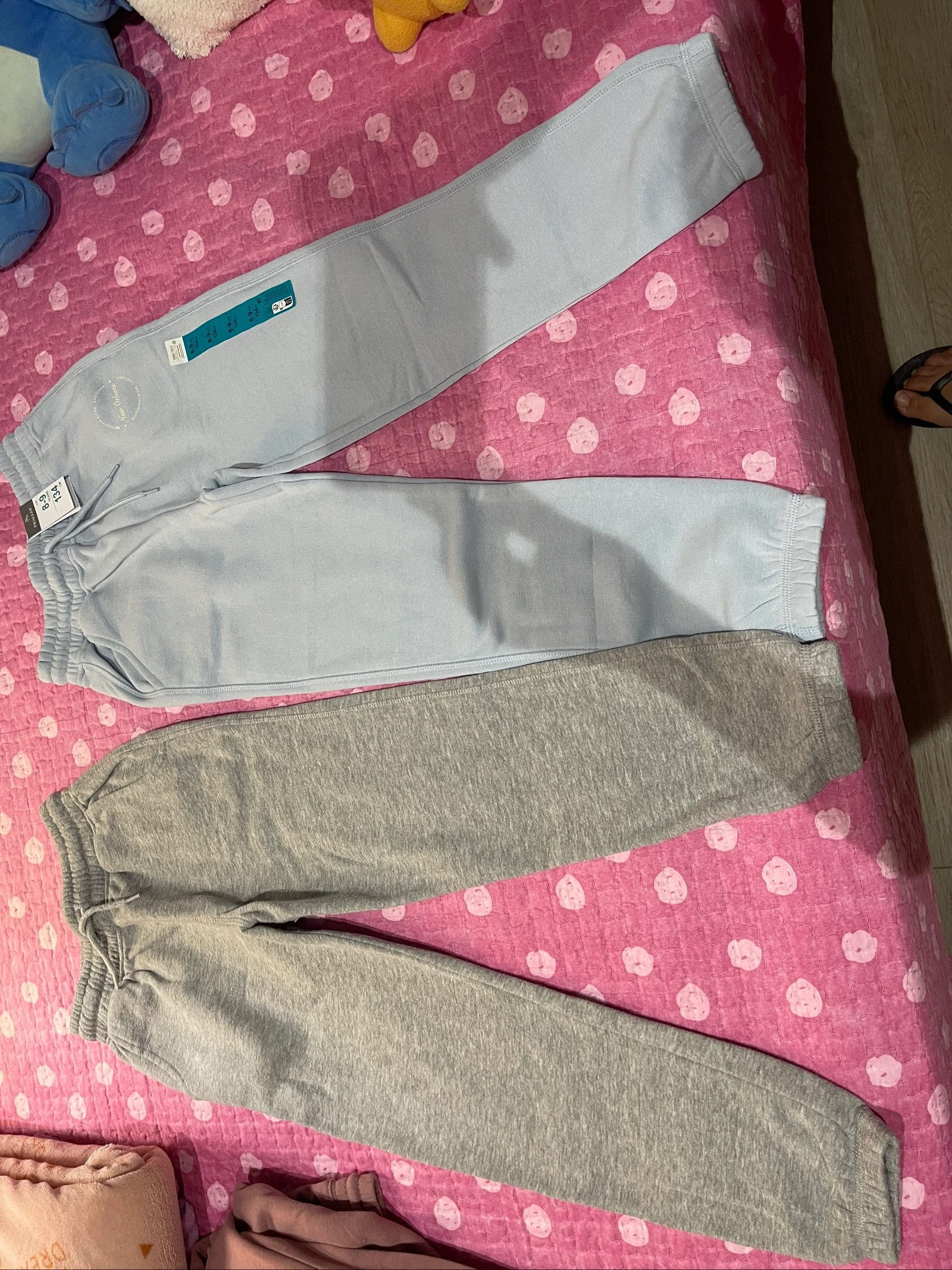 Lote dos pantalones de chándal niña 